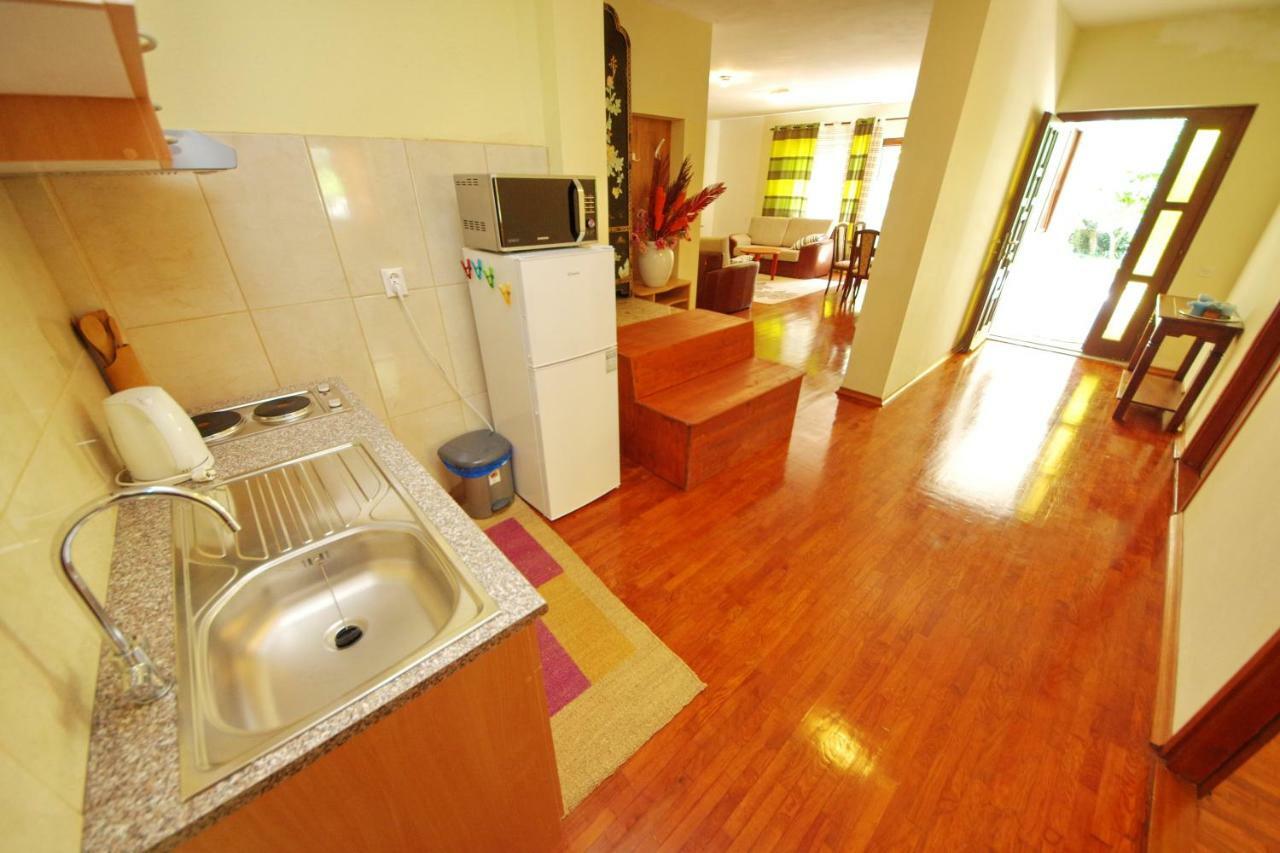 Apartments Eduard Vrsi Dış mekan fotoğraf