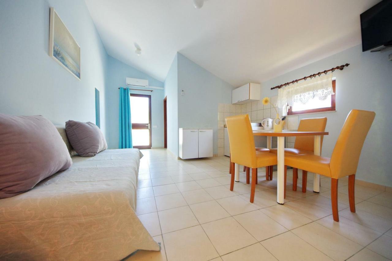 Apartments Eduard Vrsi Dış mekan fotoğraf