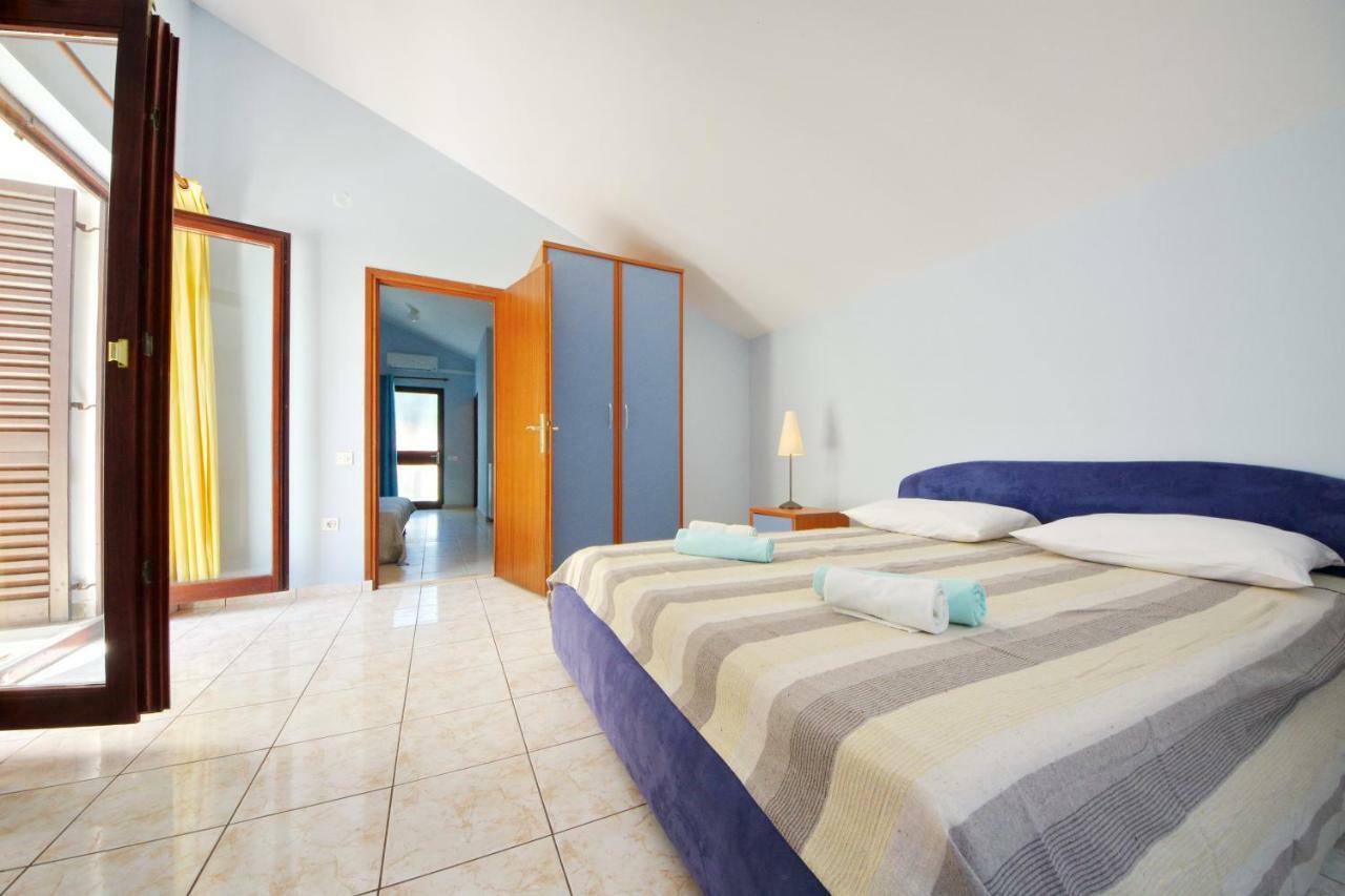 Apartments Eduard Vrsi Dış mekan fotoğraf