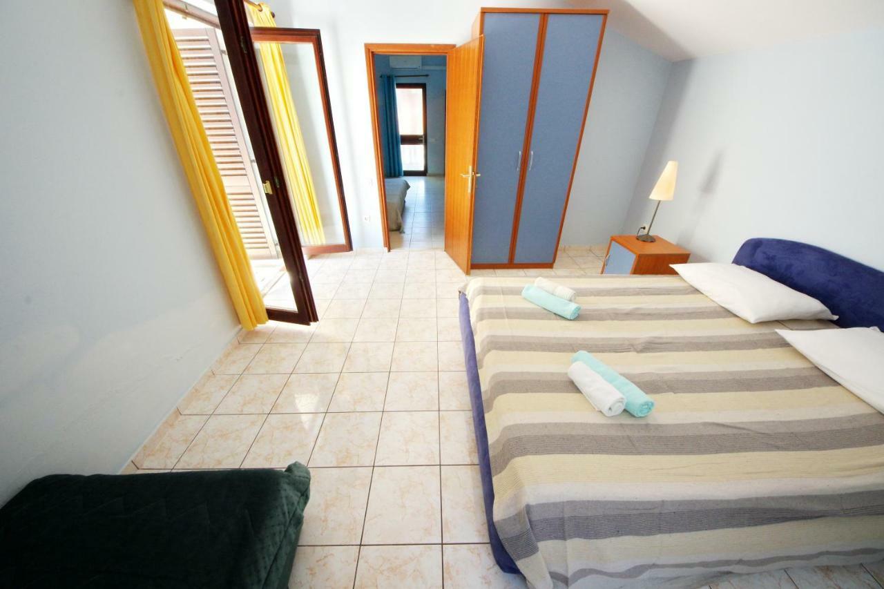 Apartments Eduard Vrsi Dış mekan fotoğraf